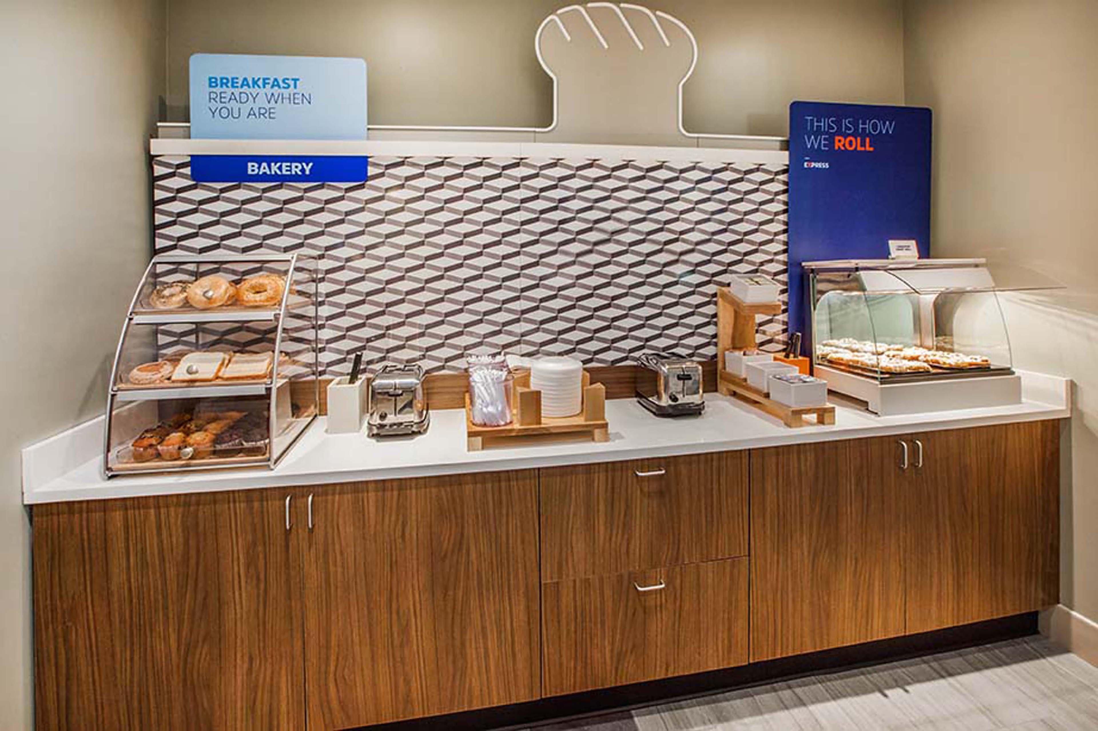 Holiday Inn Express & Suites Clovis Fresno Area By Ihg Eksteriør bilde