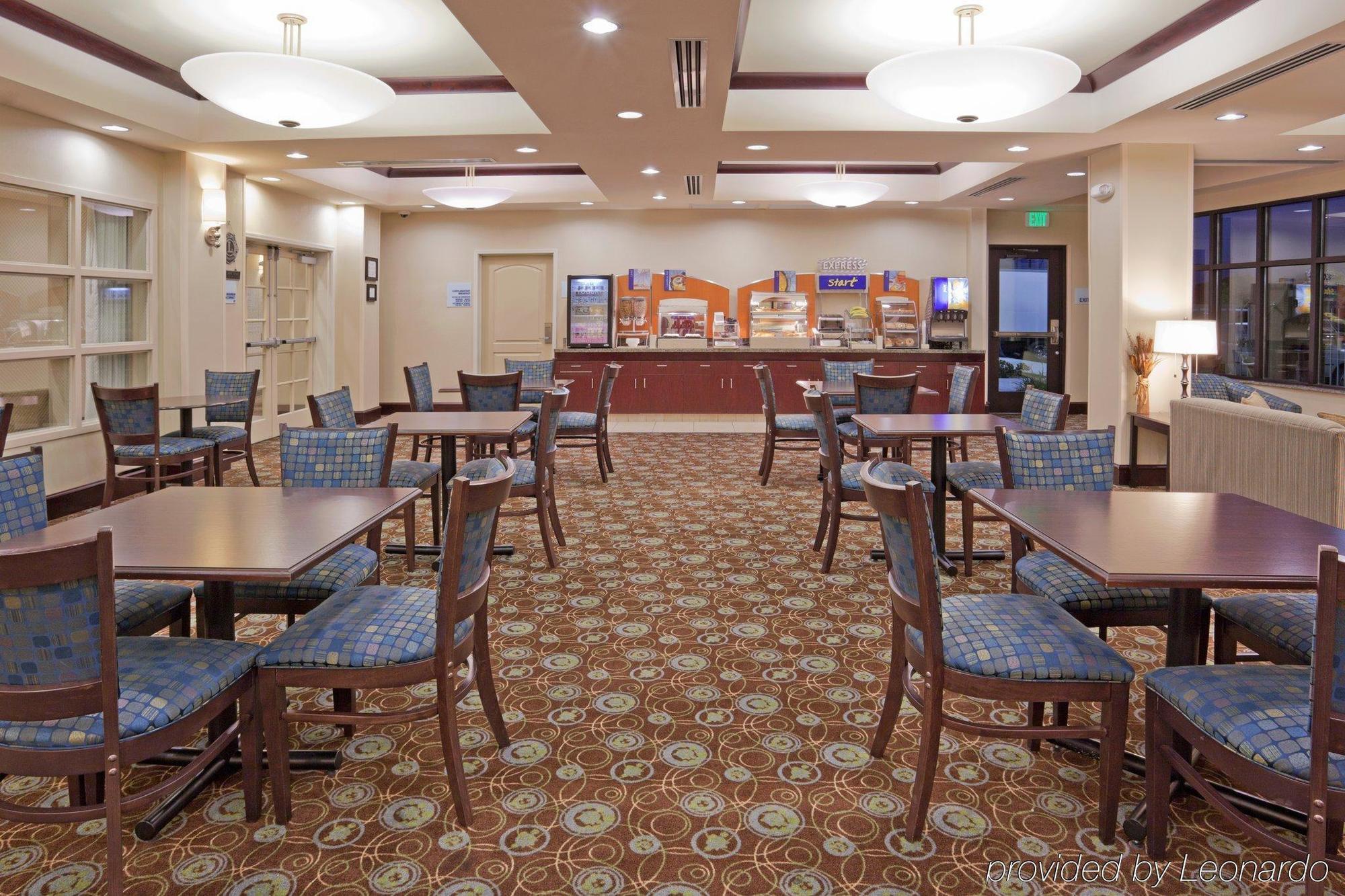 Holiday Inn Express & Suites Clovis Fresno Area By Ihg Eksteriør bilde