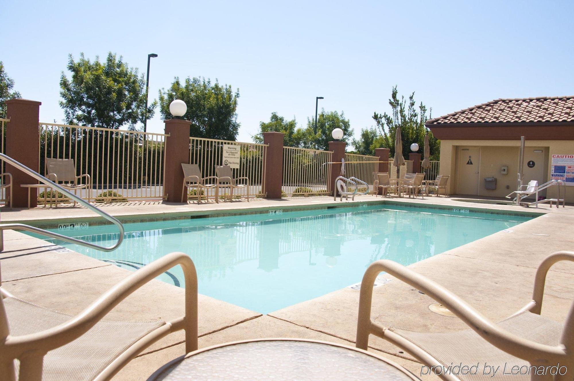 Holiday Inn Express & Suites Clovis Fresno Area By Ihg Eksteriør bilde