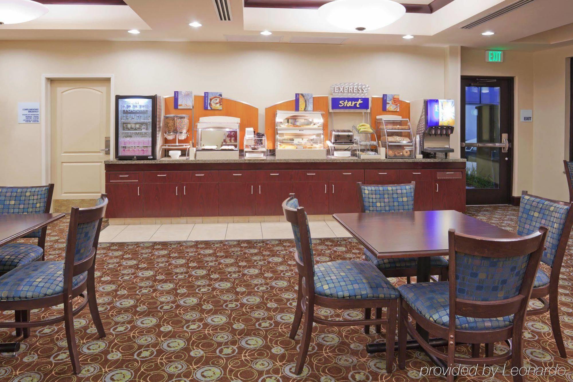 Holiday Inn Express & Suites Clovis Fresno Area By Ihg Eksteriør bilde