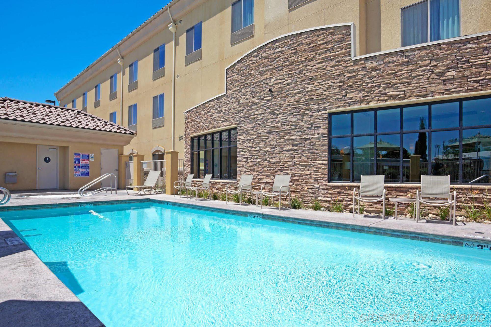 Holiday Inn Express & Suites Clovis Fresno Area By Ihg Eksteriør bilde